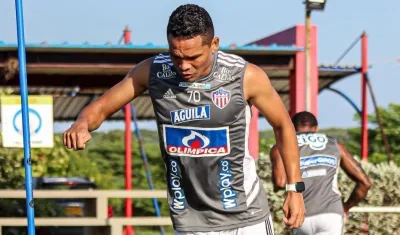 Carlos Bacca, delantero porteño. 