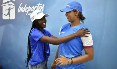 Melany Bolaño Cassiani y Valentina Barrios Bornaceli. 
