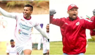 Anderson García y el técnico Erick Guerrero festejan el gol del triunfo. 