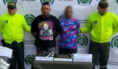 Alias 'Maldad', a la izquierda.