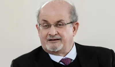 Salman Rushdie, escritor británico de origen indio.