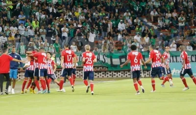 Celebración del gol de Nilson Castrillón.