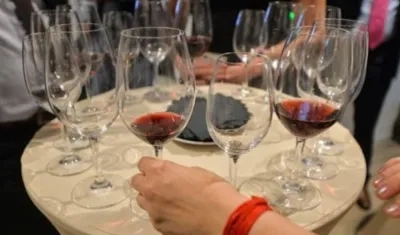 Los recaudos de los impuestos por consumo de alcohol bajaron 8.216 millones de euros en el 2020.