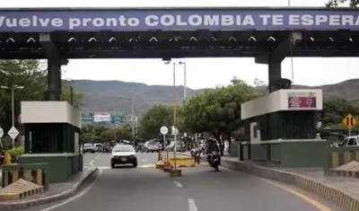 Puente zona de frontera por Cúcuta.