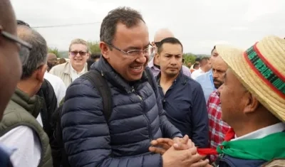 El Ministro de Interior en la instalación del PMU. 