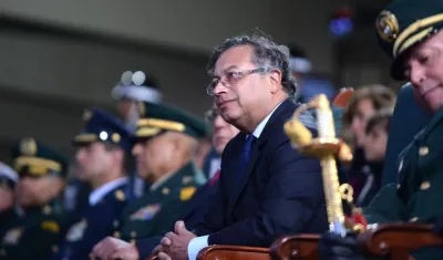 El Presidente Gustavo Petro durante la ceremonia militar de este sábado.
