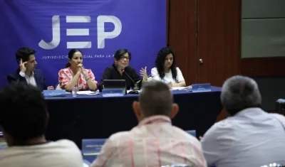 Reconocimiento del crimenes de las FARC en sesión de la JEP.