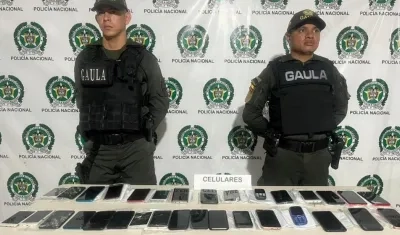 Celulares hallados en la penitenciaría El Bosque. 