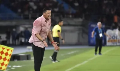 Juan Cruz Real, técnico de Junior.