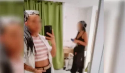 La Policía de Cartagena divulgó la foto de dos mujeres que ingresaron con un turista a un hotel en Marbella.