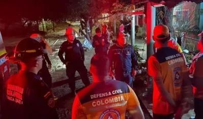 Organismos de socorro en la ciudad de Santa Marta. 