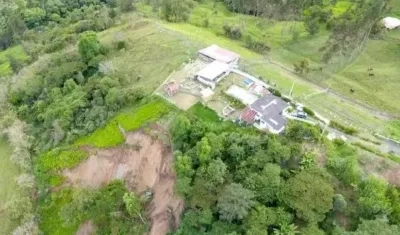 Las fuertes lluvias han provocado deslizamientos en varias zonas del país.
