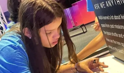 Juanita Estrada en la NASA