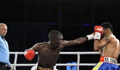 Yuberjen Martínez durante su última pelea.