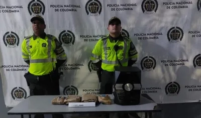 Policía de Tránsito y Transporte.