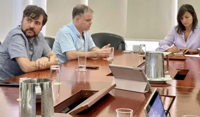 El Alcalde de Barranquilla, Jaime Pumarejo y la Ministra Irene Vélez.