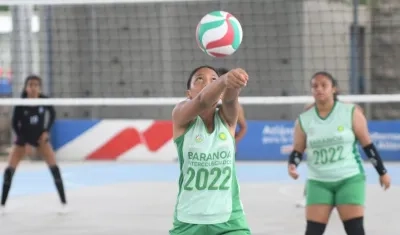 El voleibol es uno de los deportes en competencia. 