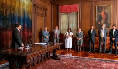 El Presidente Petro en la ceremonia de posesión de varios de sus funcionarios.