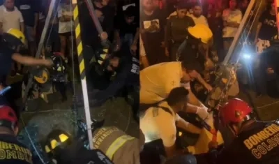 Rescate de mujer por parte de los bomberos. 