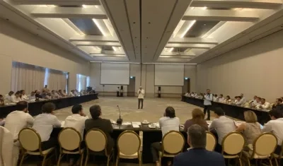 Reunión del Embajador Benedetti y el Ministro de Comercio con gremios de Barranquilla.