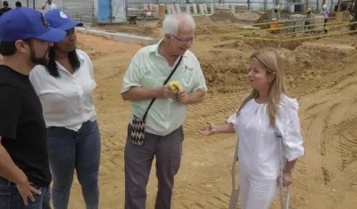 Jaime Pumarejo y Elsa Noguera inspeccionaron las obras.