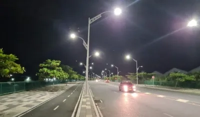Así está la noche de lunes el Gran Malecón.