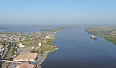 Canal de acceso al Puerto de Barranquilla.