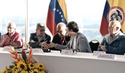 El encuentro entre delegados del Gobierno  del ELN sería en Caracas.