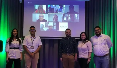 Entrega de reconocimiento a “Visionarios del Magdalena”