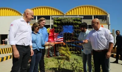 La inauguración de StepUp Andamios Manufacturing fue este viernes, pero las operaciones arrancaron el 12 de diciembre.