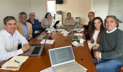 Aspecto de la reunión de los dos líderes políticos.