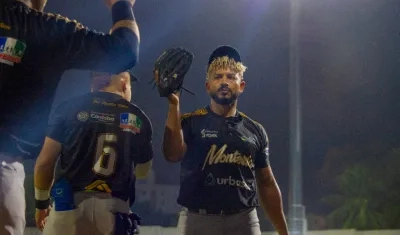 Porfirio López lanzó seis entradas para Vaqueros y fue el pitcher ganador. 