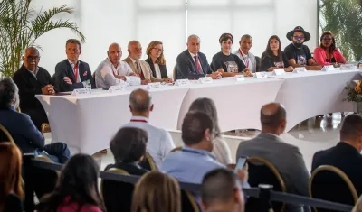 Imagen de la jornada de cierre del primer ciclo de los diálogos de paz entre el Gobierno y el ELN