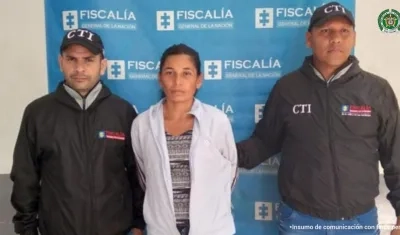 Esther Marcelo Gerónimo tras ser capturada por el CTI de la Fiscalía. 