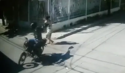 Momento en que ocurrió el intento de asalto en Santa Marta. 