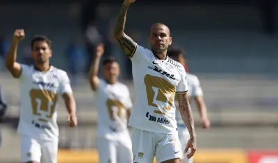 Dani Alves, lateral brasileño de Pumas.