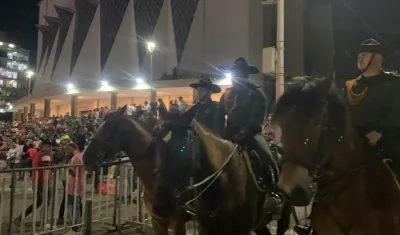 La Policía Metropolitana en la Plaza de la Paz.