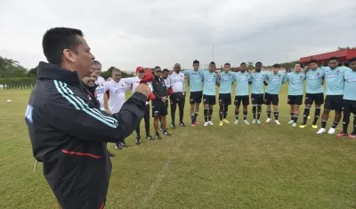 La Selección Colombia Sub-20 es dirigida por Héctor Cárdenas.