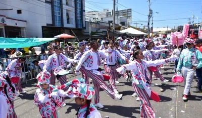 Inicio de la Batalla de Flores Sonia Osorio.