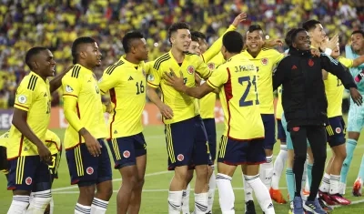 Jugadores de Colombia celebrando en El Campín.
