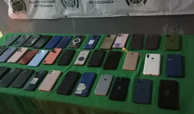 Celulares recuperados en la carrera 50 con calle 44.
