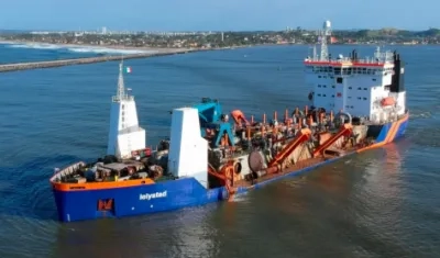 Imagen de la draga de Van Oord Dredging And Marine Contractors.