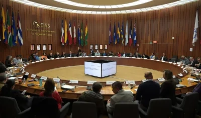 Mesa de trabajo entre representantes del Gobierno Nacional e integrantes del ELN, en la Ciudad de México