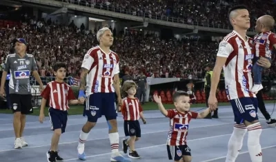 Juan Fernando Quintero y Wálmer Pacheco, jugadores del Junior. 