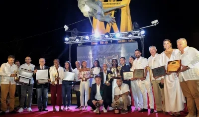 Los premiados por Acord Colombia en la ceremonia celebrada en Neiva. 