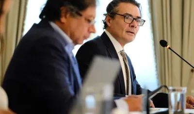 El Presidente Gustavo Petro y el Ministro de Educación, Alejandro Gaviria.