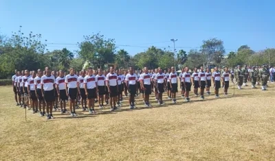 Jóvenes que prestarán el servicio militar obligatorio en el Ejército. 