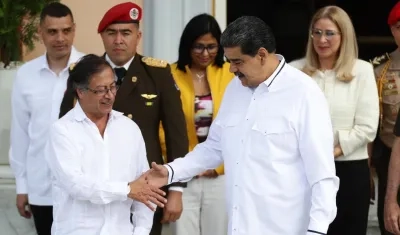 Gustavo Petro y Nicolás Maduro.