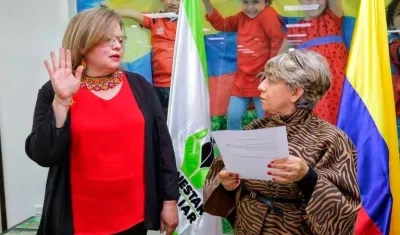 Astrid Cáceres asumió dirección del ICBF.