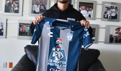 Cristian Arango con la camiseta de su nuevo equipo.